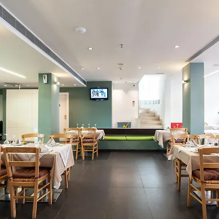 Atlantis Boutique Hotel 4*