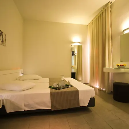 Atlantis Boutique 4*