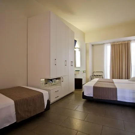 Atlantis Boutique Hotel 4*