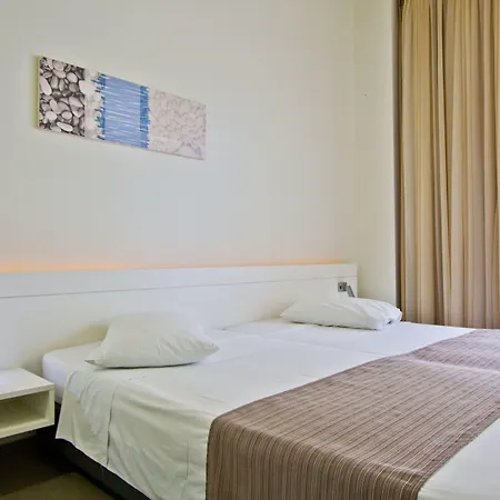 Atlantis Boutique 4*