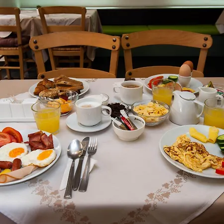 Atlantis Boutique 4*