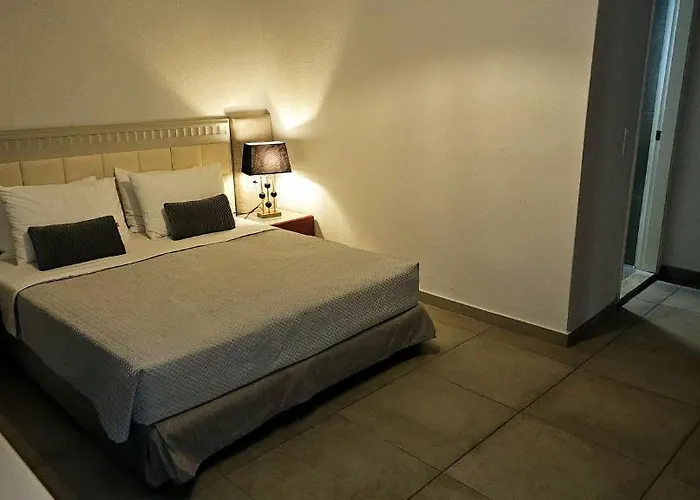 Atlantis Boutique Hotel 4*