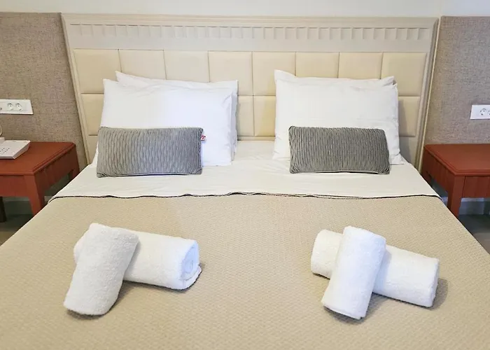 Atlantis Boutique Hotel 4*