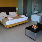 Atlantis Boutique Hotel