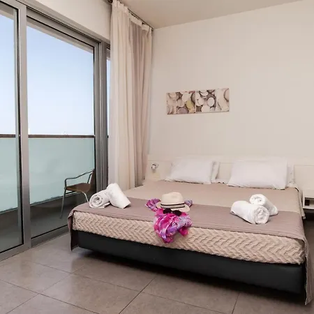 Atlantis Boutique Szálloda 4*