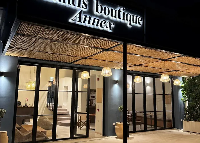 Atlantis Boutique فندق 4*
